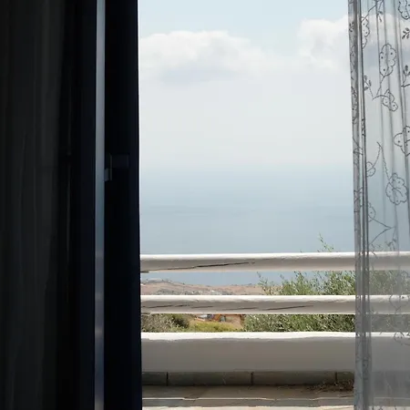 Alia's Sea View &