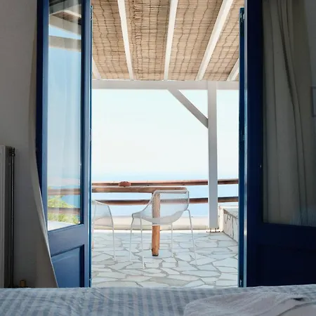 Alia's Sea View & Aprovaton