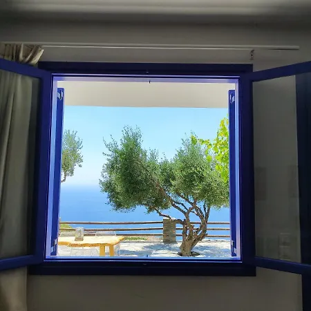 カントリーハウス Alia's Sea View & Apróvaton