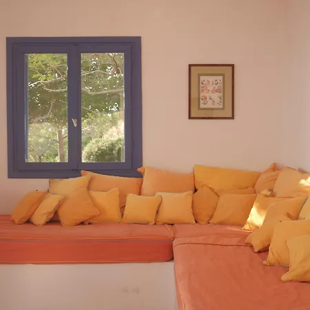 Alia's Sea View & * Aprovaton