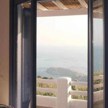 Alia's Sea View & * Apróvaton
