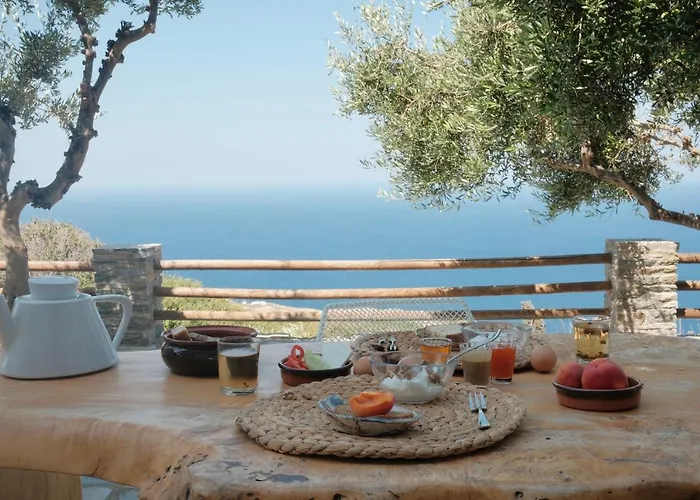 Alia's Sea View & Venkovský dům *