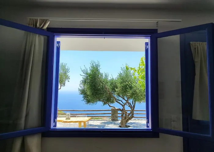 Venkovský dům Alia's Sea View & Aprovaton