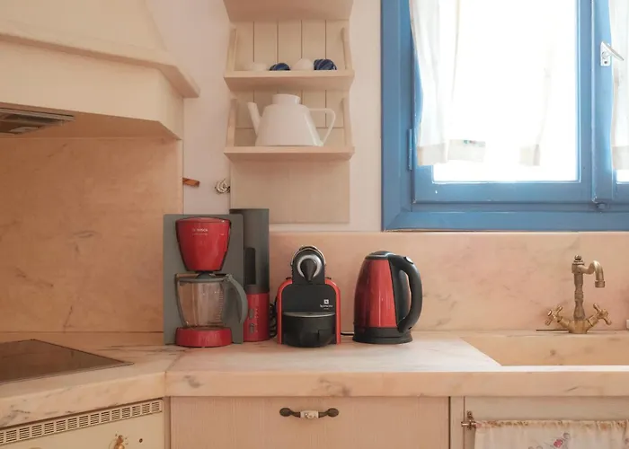 Alia's Sea View & Venkovský dům *