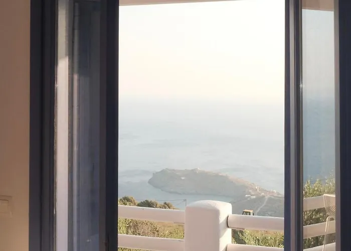 Alia's Sea View & * Aprovaton